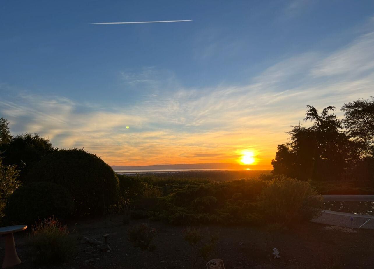 Property Photo:  170 Hardwick Road  CA 94062 