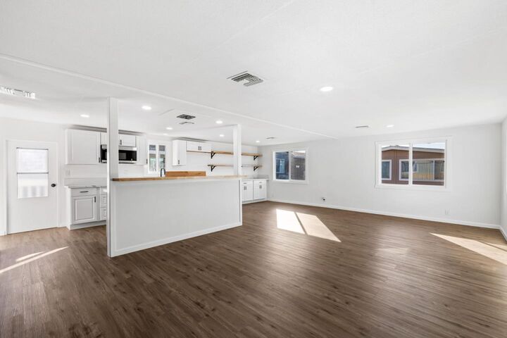 Property Photo: 20 Russell Road 86 CA 93906