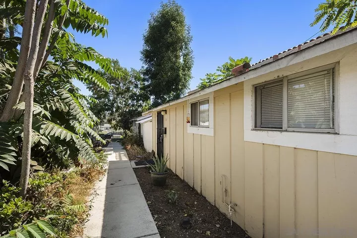 Property Photo:  5616 Riley St  CA 92110 