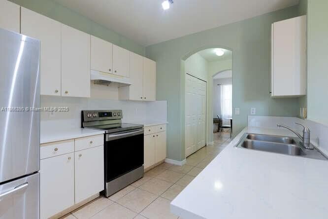 Property Photo: 10806 SW 240th Ln FL 33032
