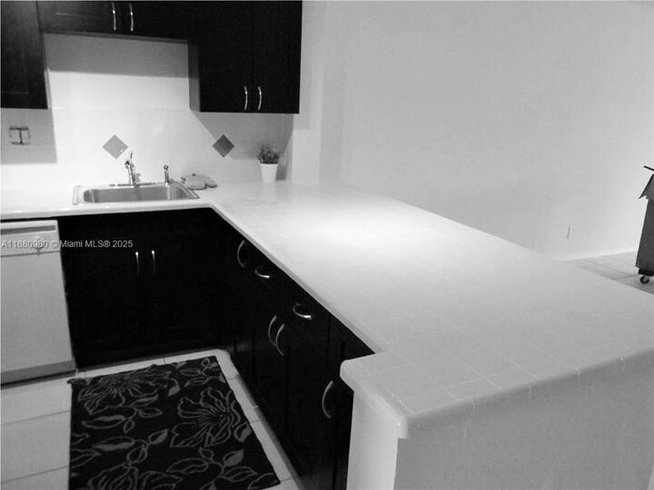 Property Photo: 7901 S Colony Cir S 210 FL 33321