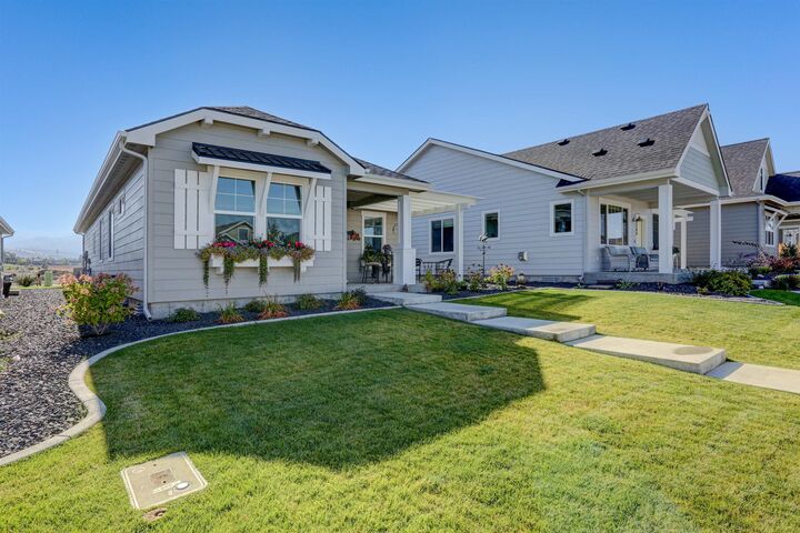 Property Photo:  2396 N Clive Ln  WA 99019 
