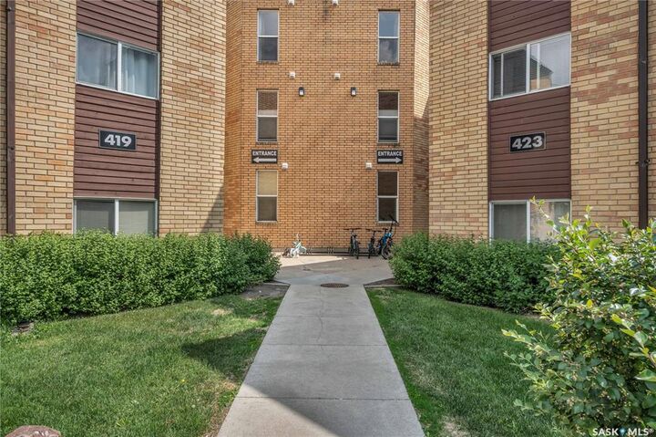 Property Photo: 419 Tait Court 301 SK S7H 5L3