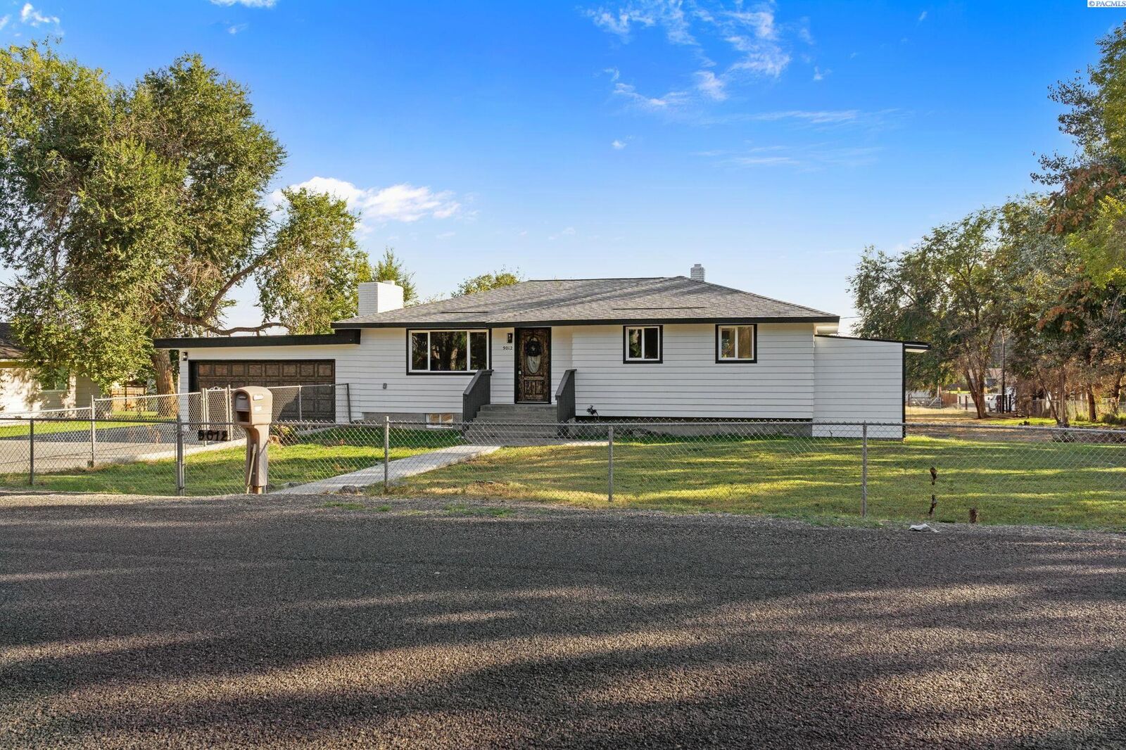 Property Photo:  9012 W Richardson Rd  WA 99301 