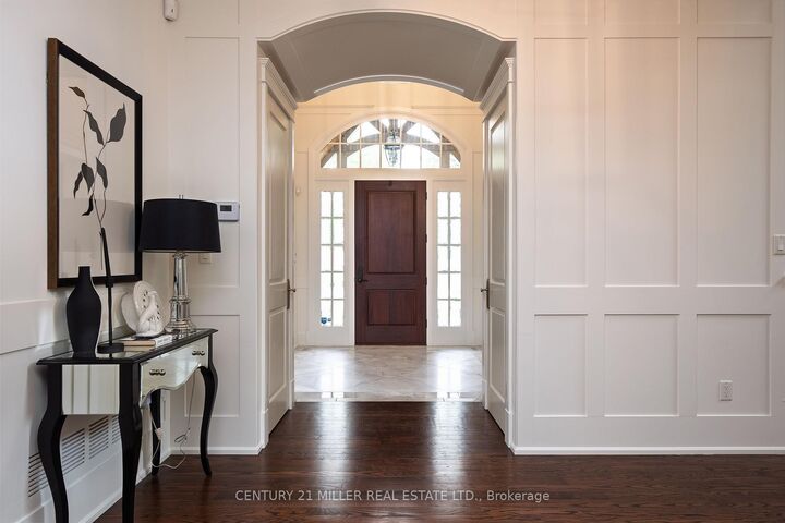 Photo de la propriété:  209 Donessle Drive  ON L6J 3Y7 