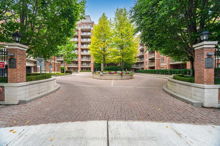 Property Photo:  21 Burkebrook Place 515  ON M4G 0A2 