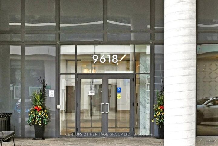 Property Photo:  9618 Yonge Street 1007  ON L4C 0X5 