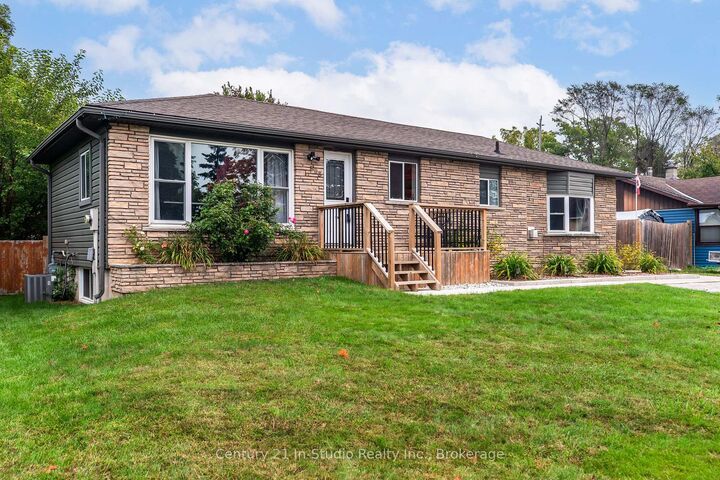 Property Photo:  393 Mill Street  ON N0H 2C0