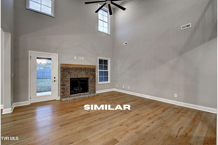 Property Photo: 34 Glaze Farm Way TN 37601