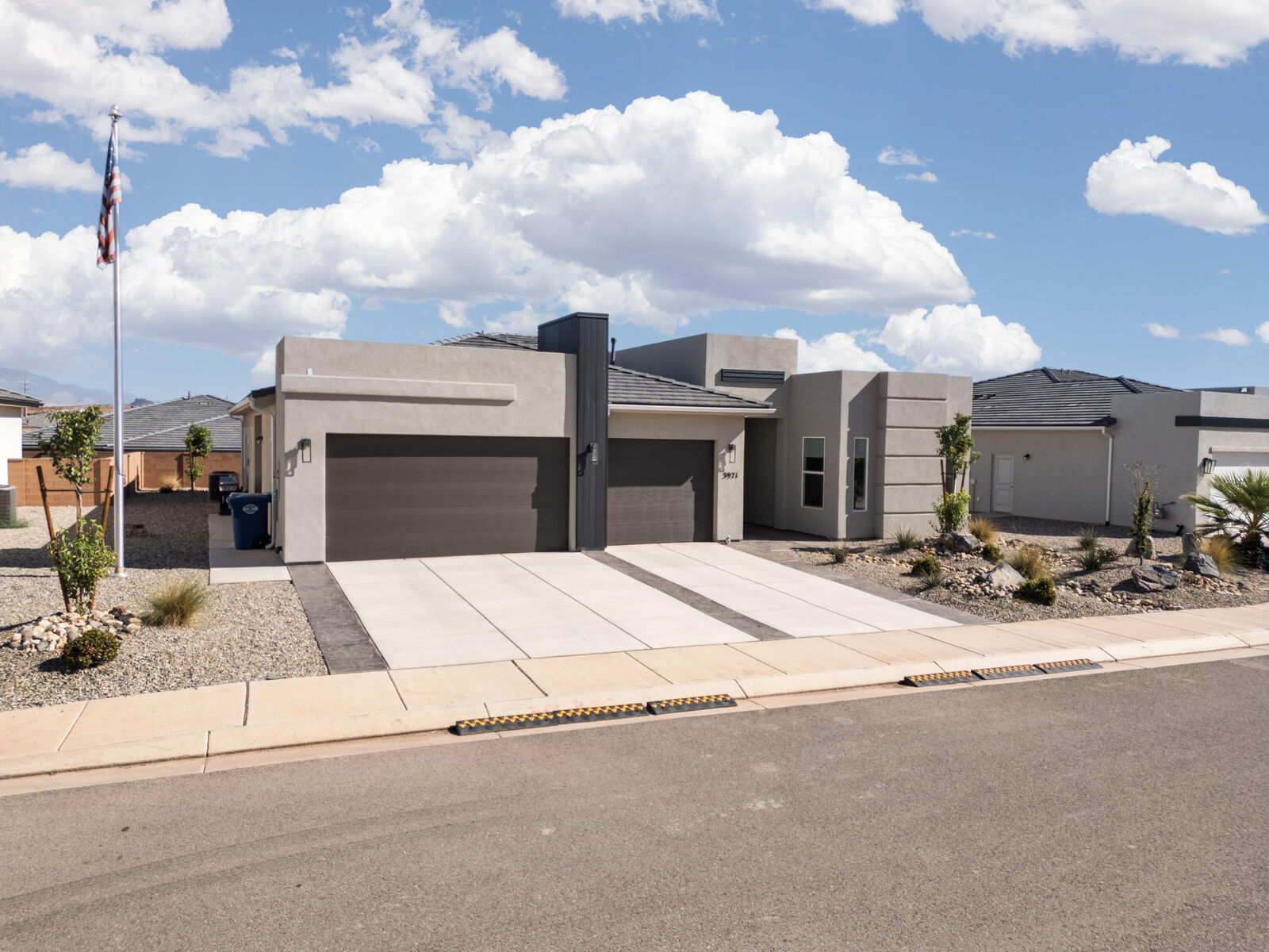 Property Photo: 3971 E Enninberg Way UT 84790