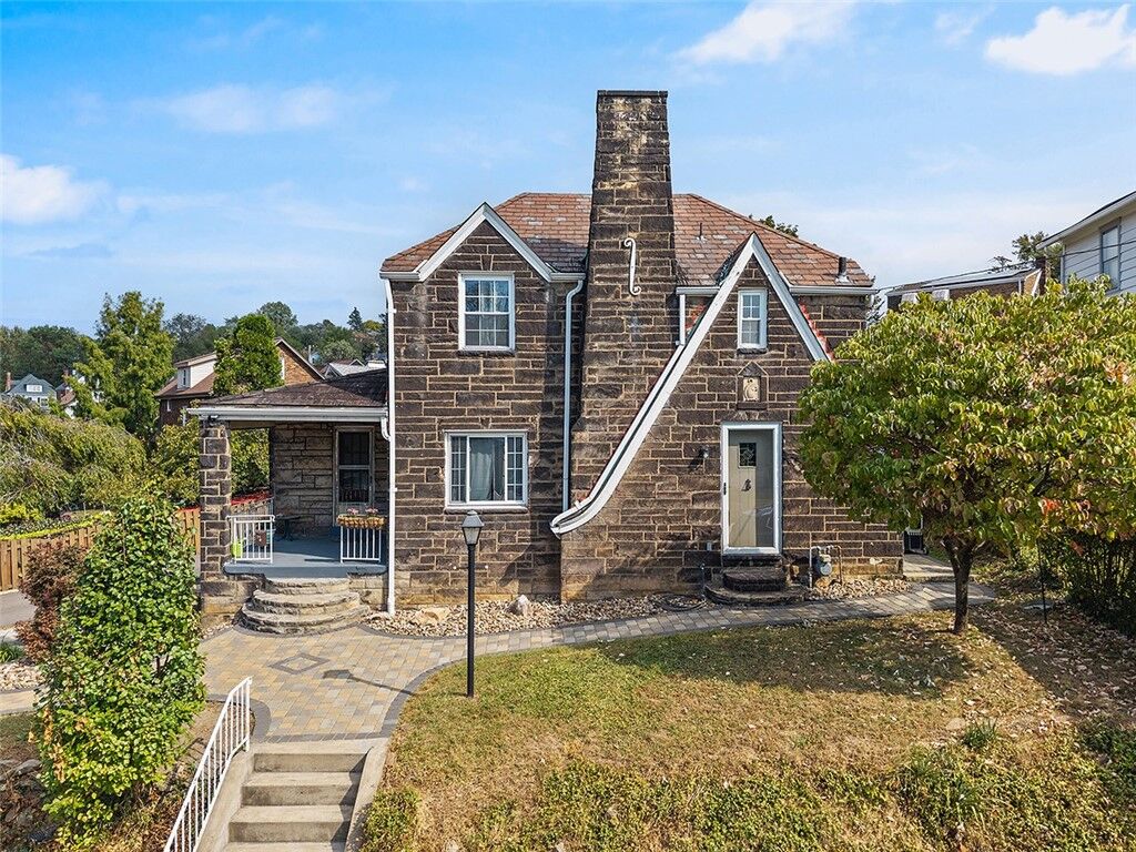 Property Photo: 101 Avenue K PA 15221