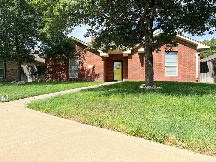 Property Photo: 6316 Roadrunner Court TX 79119-7237