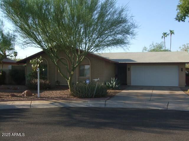 Property Photo: 8608 E Whitton Avenue AZ 85251