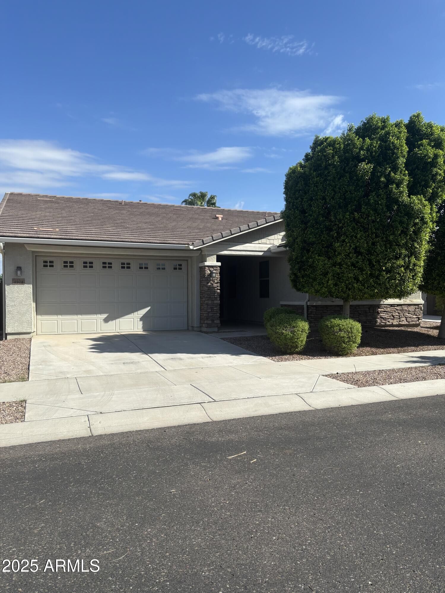 Property Photo: 8978 W Orchid Lane AZ 85345