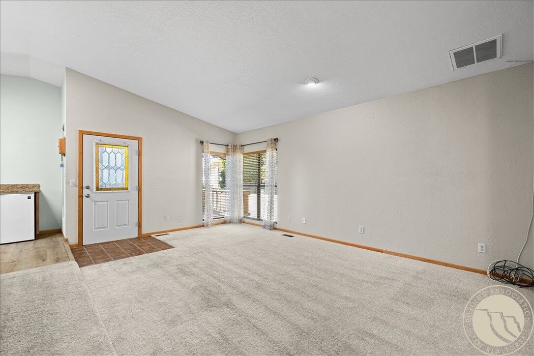 Property Photo:  2225 Rosebud Drive  MT 59102 