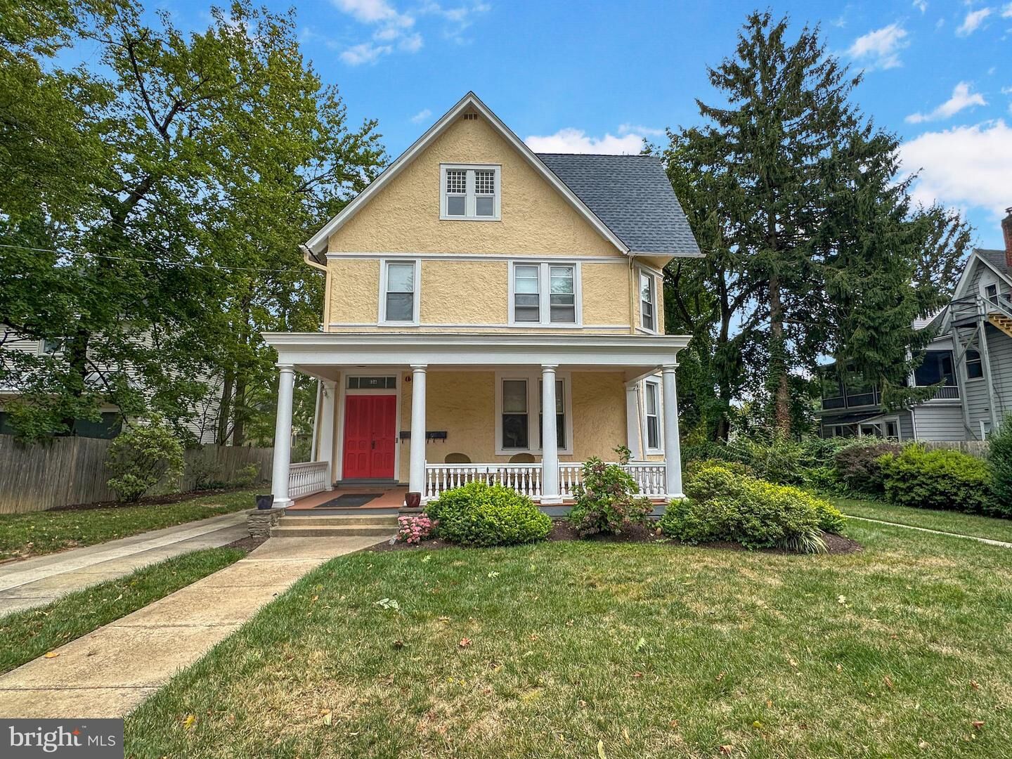 Property Photo: 136 E Central Avenue NJ 08057