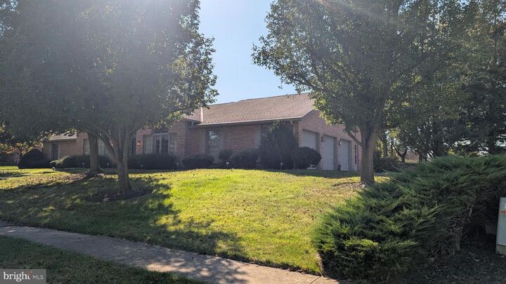 Property Photo:  3673 Regency Lane  PA 17402 