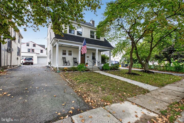 Property Photo:  214 Lynbrooke Road  PA 19064 