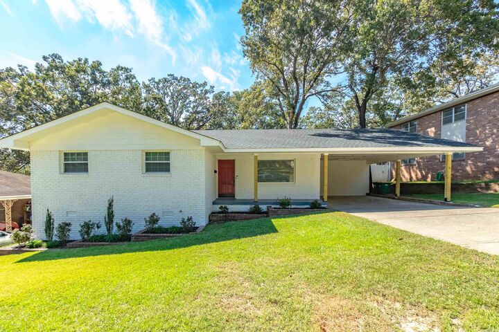 Property Photo:  4817 Arlington Drive  AR 72116 