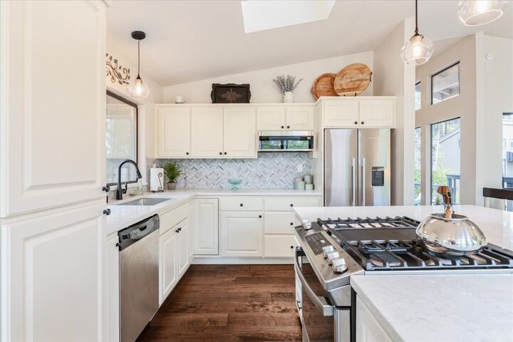 Property Photo:  723 Larkspur Lane  CA 95247 