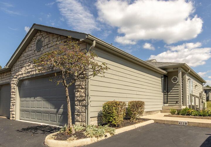 4118 Blendon Way Drive  Columbus OH 43230 photo