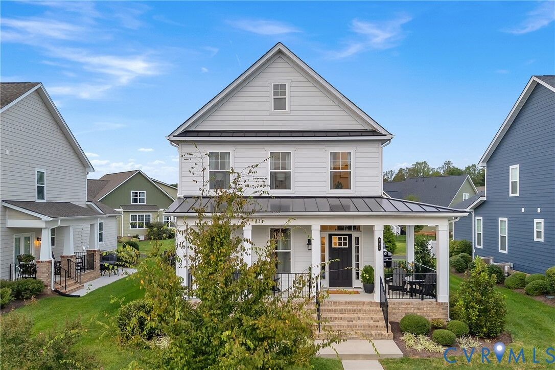 Property Photo: 710 W Vaughan Road VA 23005