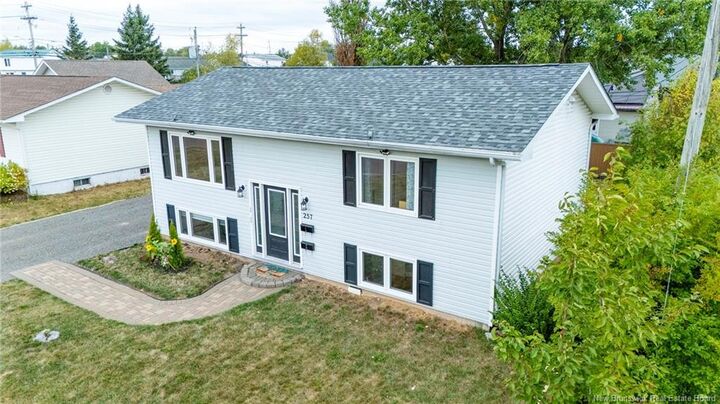Property Photo:  257 Ryan Street  NB E1G 1R2 