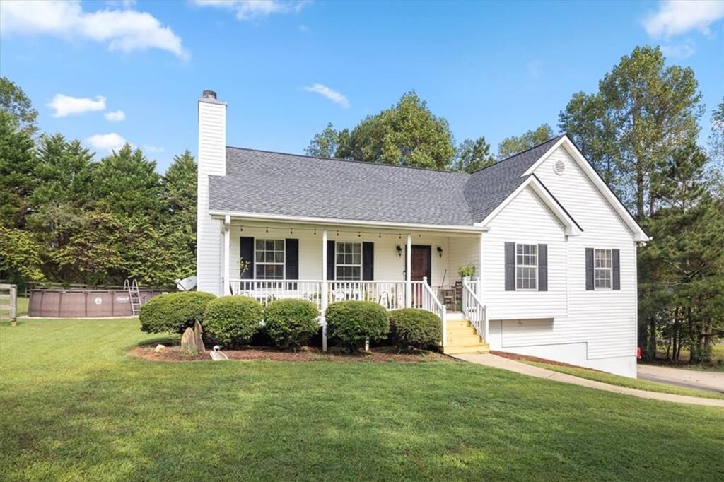 Property Photo: 19 Thomason Farm Drive GA 30175