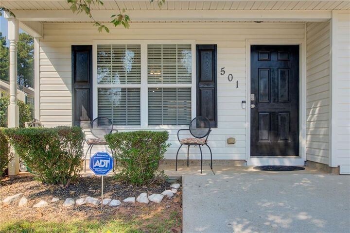 Property Photo: 501 Epris Lane GA 30253