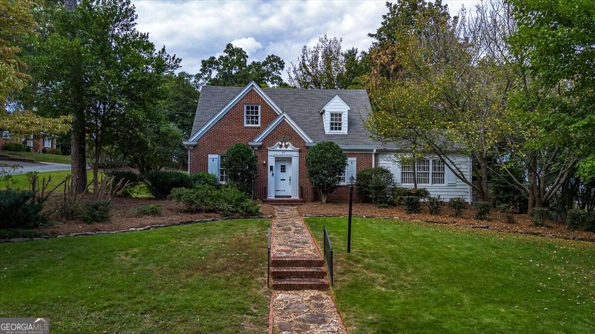 Property Photo:  515 Hampton Court  GA 30605
