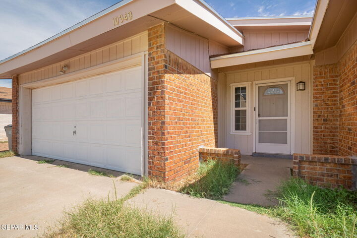 Property Photo: 10940 Babe Ruth Street TX 79934