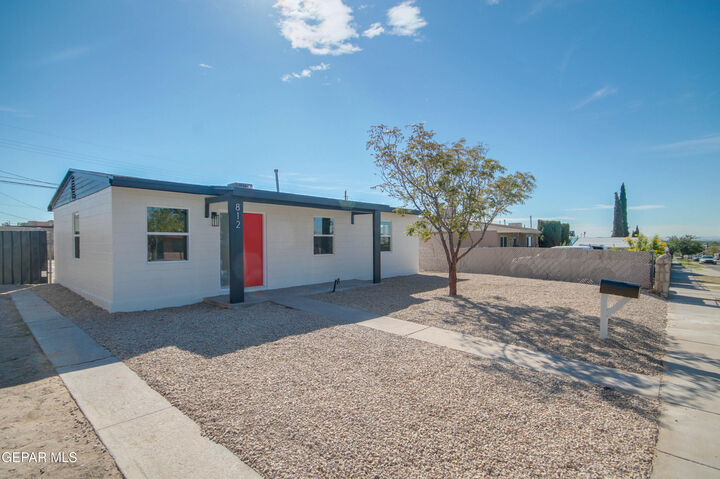 Property Photo:  812 Santa Barbara Drive  TX 79915 