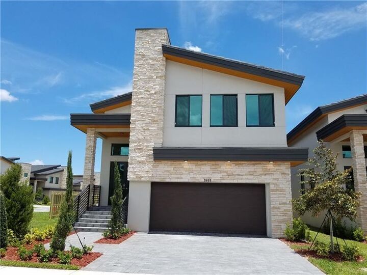 7669 NW 103rd Pl  Doral FL 33178 photo