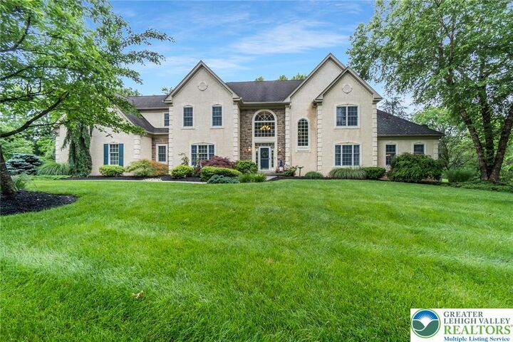60 Melchor Drive  Williams Twp PA 18042 photo