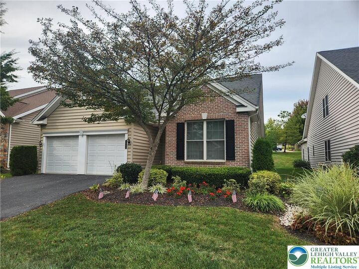 Property Photo:  5560 Republic Way  PA 18017 