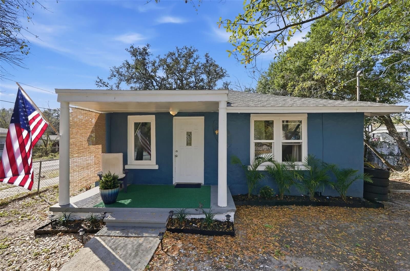 Property Photo:  3425 E Powhatan Avenue  FL 33610 