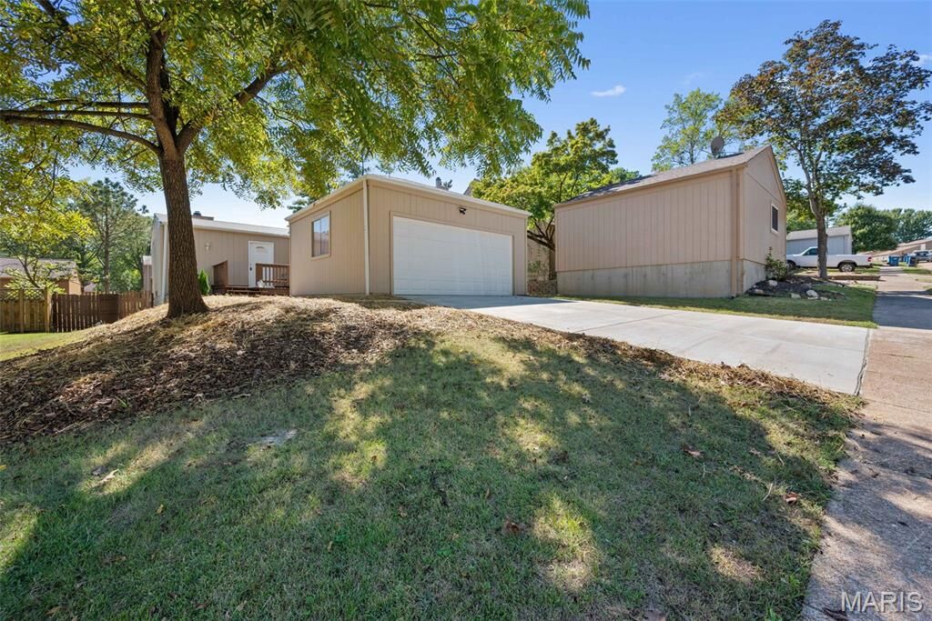 Property Photo:  1634 Award Drive  MO 63021 