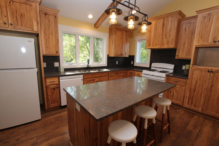 Property Photo: 4624 Billmar Street SW MI 49418