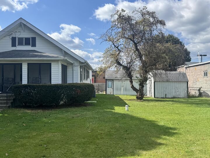 Property Photo: 96 S Woodrow Avenue MI 49015