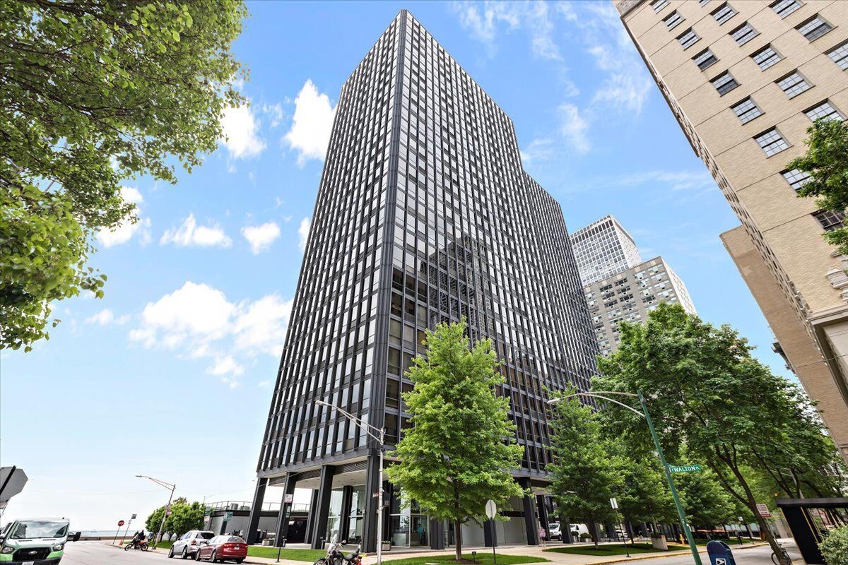 Property Photo:  910 N Lake Shore Drive 1615  IL 60611 