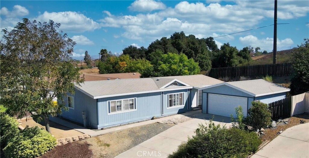 Property Photo:  33468 Hidden Hollow Drive  CA 92595 
