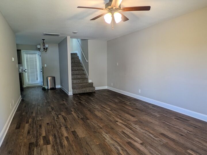 Property Photo:  816 Lutz Ln  TN 37042