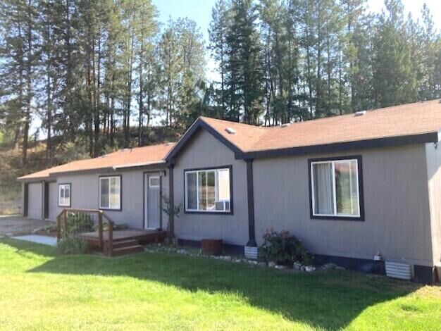 Property Photo:  175 Cedar Rdg Way  WA 99114 