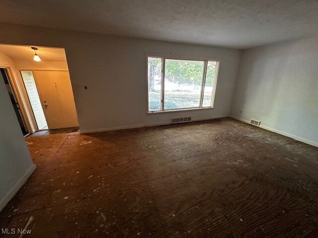 Property Photo:  6248 S Woodlane Drive  OH 44143