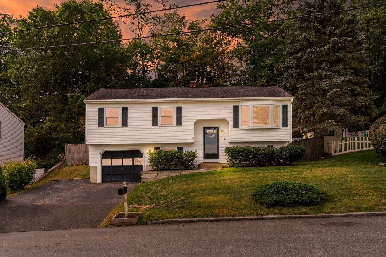 Property Photo:  215 Patricia Lane  NH 03104 