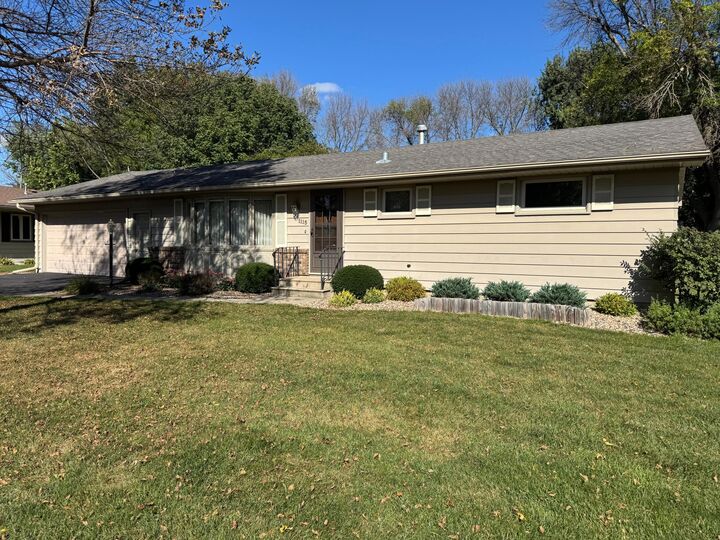 Property Photo:  1115 Swanhill Drive  MN 56007 