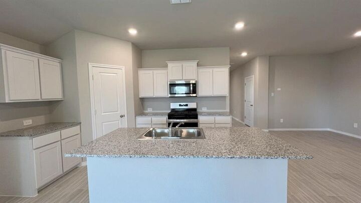 Property Photo:  8516 Hollymead Lane  TX 76131 