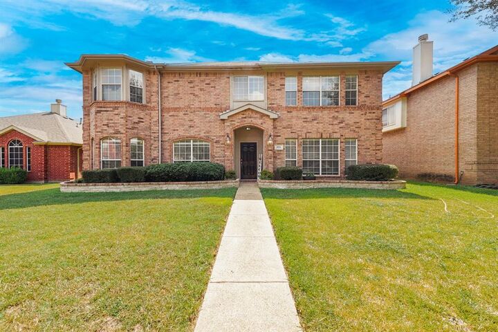 Property Photo:  1934 Pin Oak Lane  TX 75146