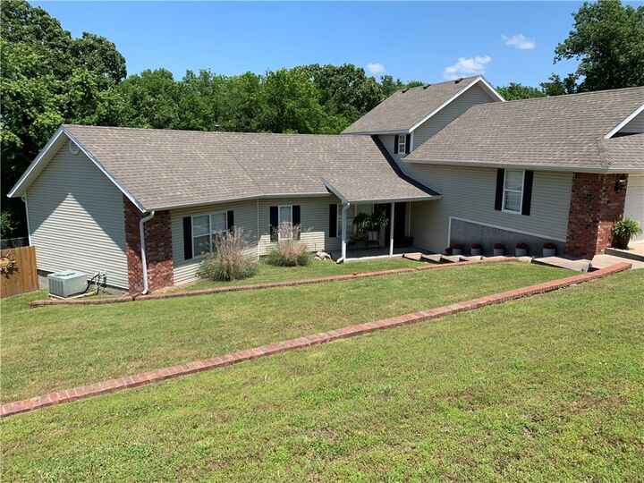 730 N Walnut Court  Siloam Springs AR 72761 photo