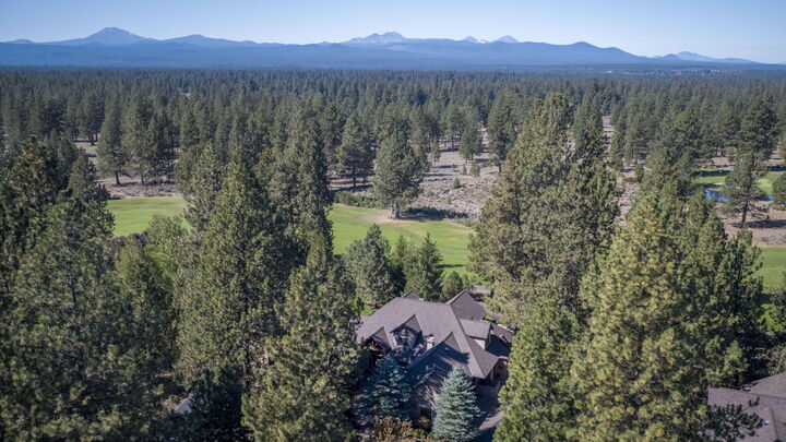 Property Photo:  60287 Evening Star Lane  OR 97702 
